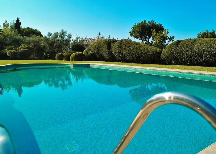 Дом отдыха Dh Epavlis *